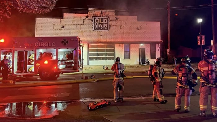 Fire damages popular Old Main Ice House bar and music venue in Cibolo