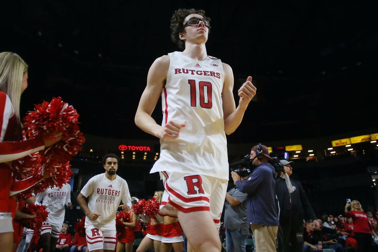 Rutgers basketball bashes Boston U. as Gavin Griffiths dazzles in home debut