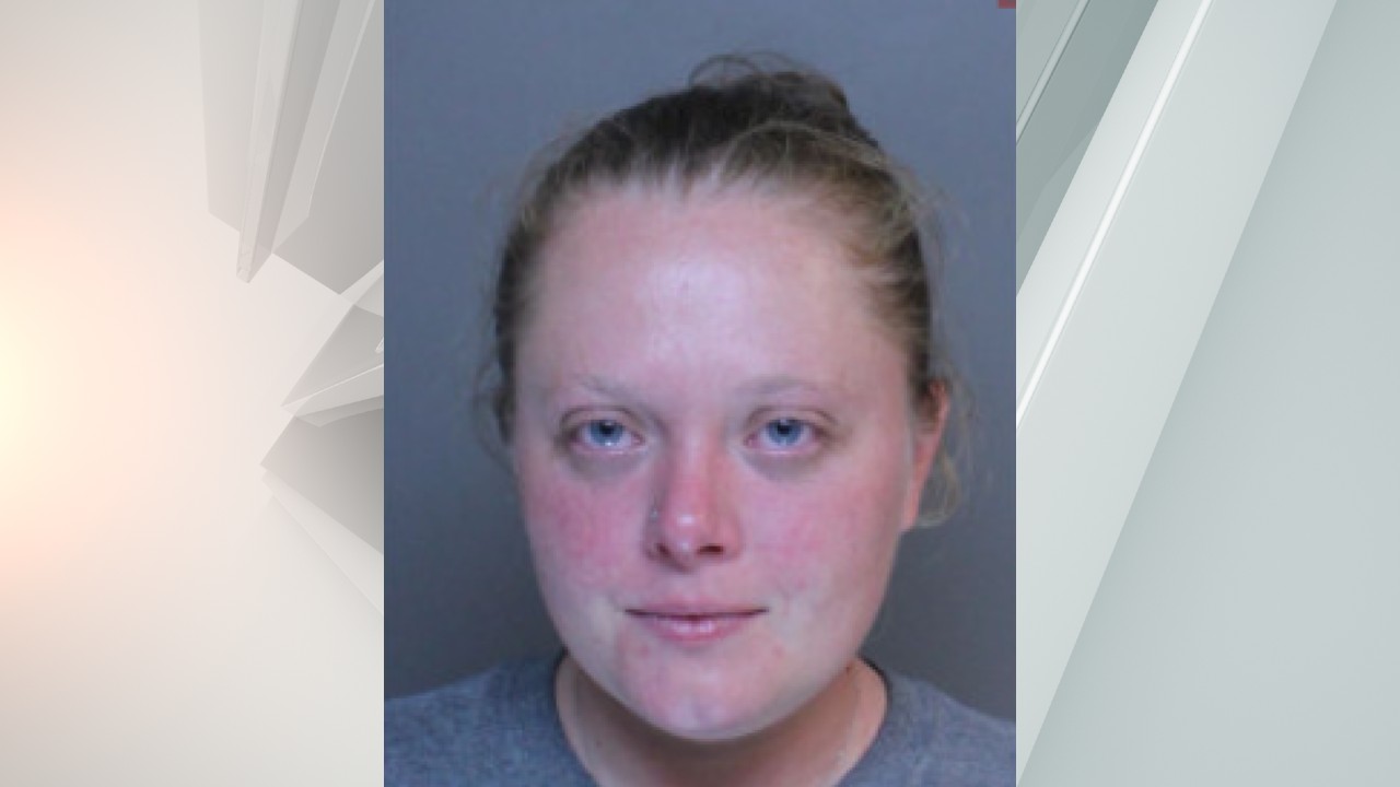 Police looking for woman accused of DUI with child in the car