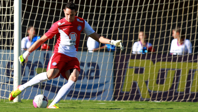 Ex-goleiro do Bahia, Omar busca retornar ao futebol após quatro anos suspenso por doping