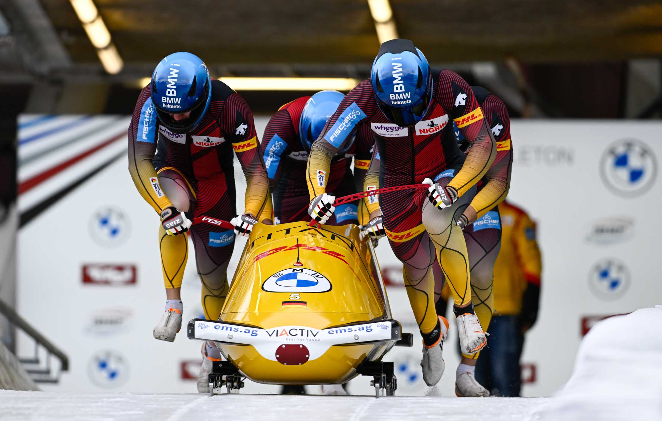 +++ Technology transfer from the automotive industry to the ice track +++ Data-driven optimisation of material and driving line in luge +++ Individualised spikes from the 3D printer for faster starts in bobsled +++ Two home World Championships as season highlights +++