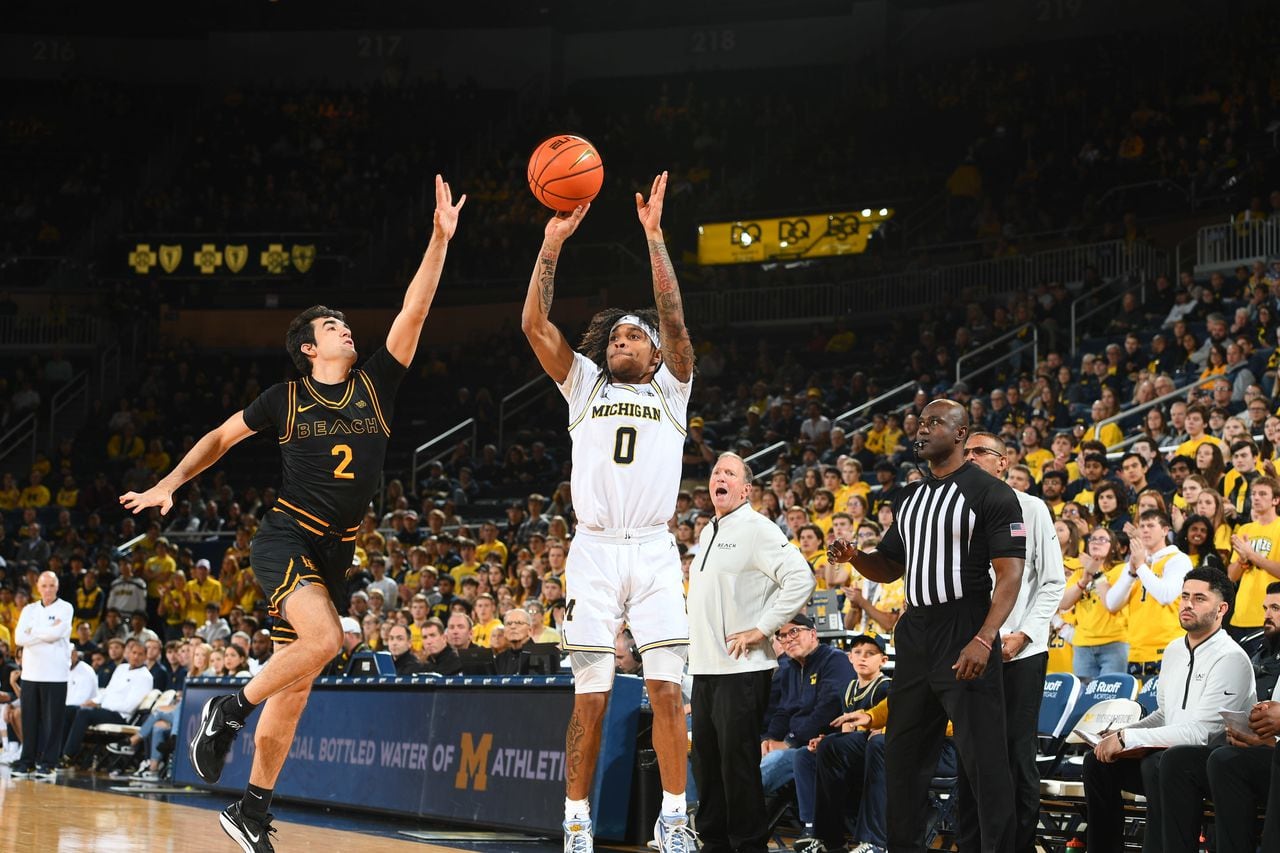 Michigan basketball upset by Long Beach for first loss of season