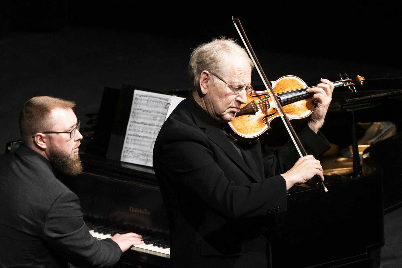 Shlomo Mintz shows off his mastery of the violin – Sedona Red Rock News