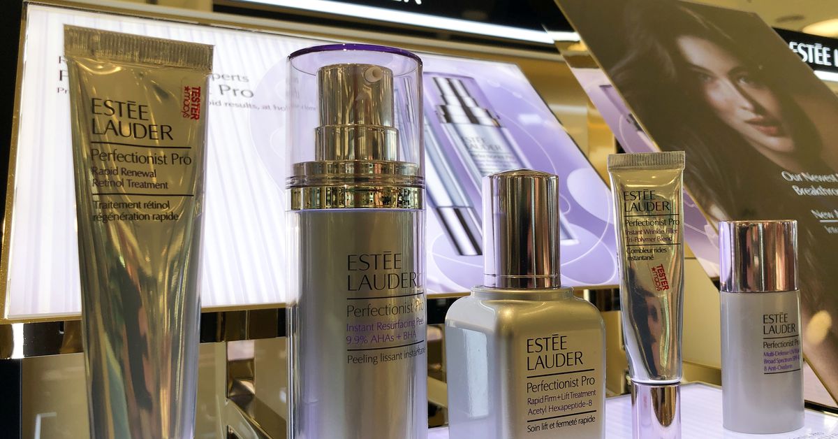 Estee Lauder eyes weak annual results on slow recovery in Asia travel retail