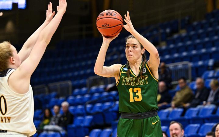 Women’s Basketball Hosts Saint Rose on Sunday Afternoon – University of Vermont Athletics