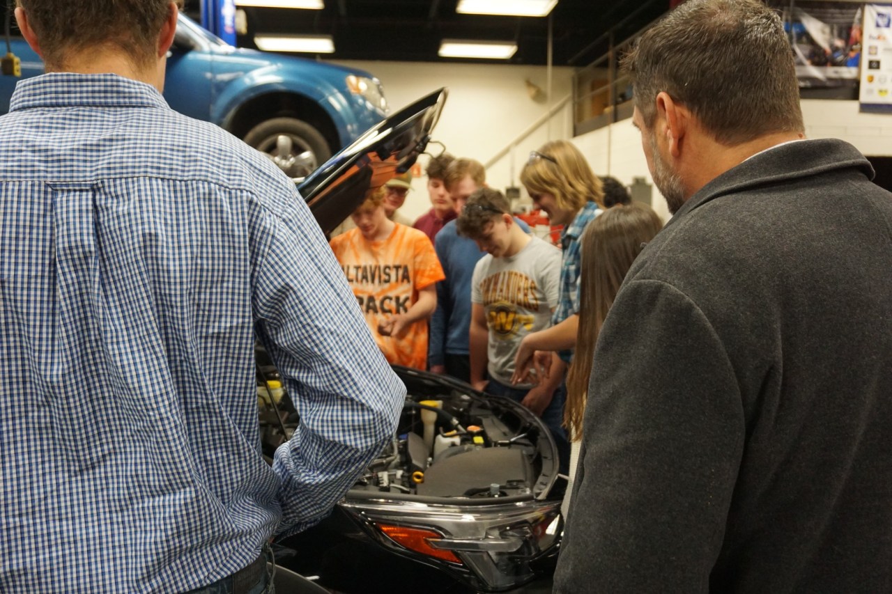 Campbell County school, Volkswagen-Subaru ride together in new tech program partnership