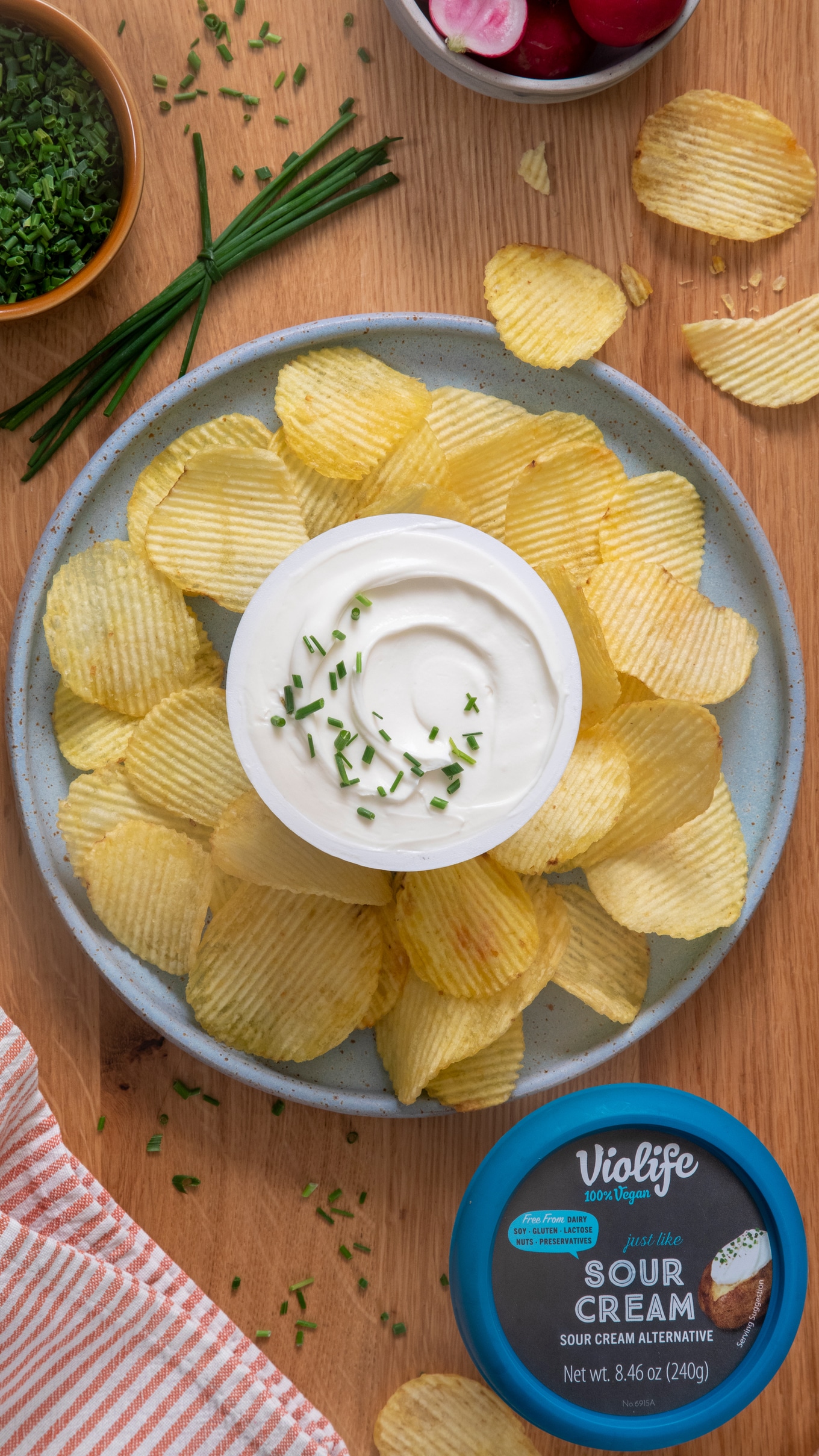 What Is Vegan Sour Cream? Plus, Brands and Recipes