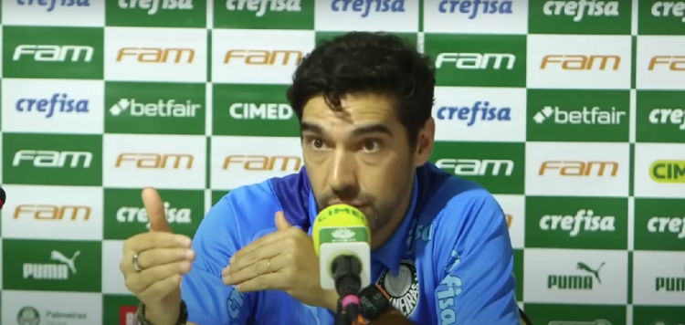 Abel Ferreira critica calendário do futebol brasileiro e diz estar de ‘saco cheio’