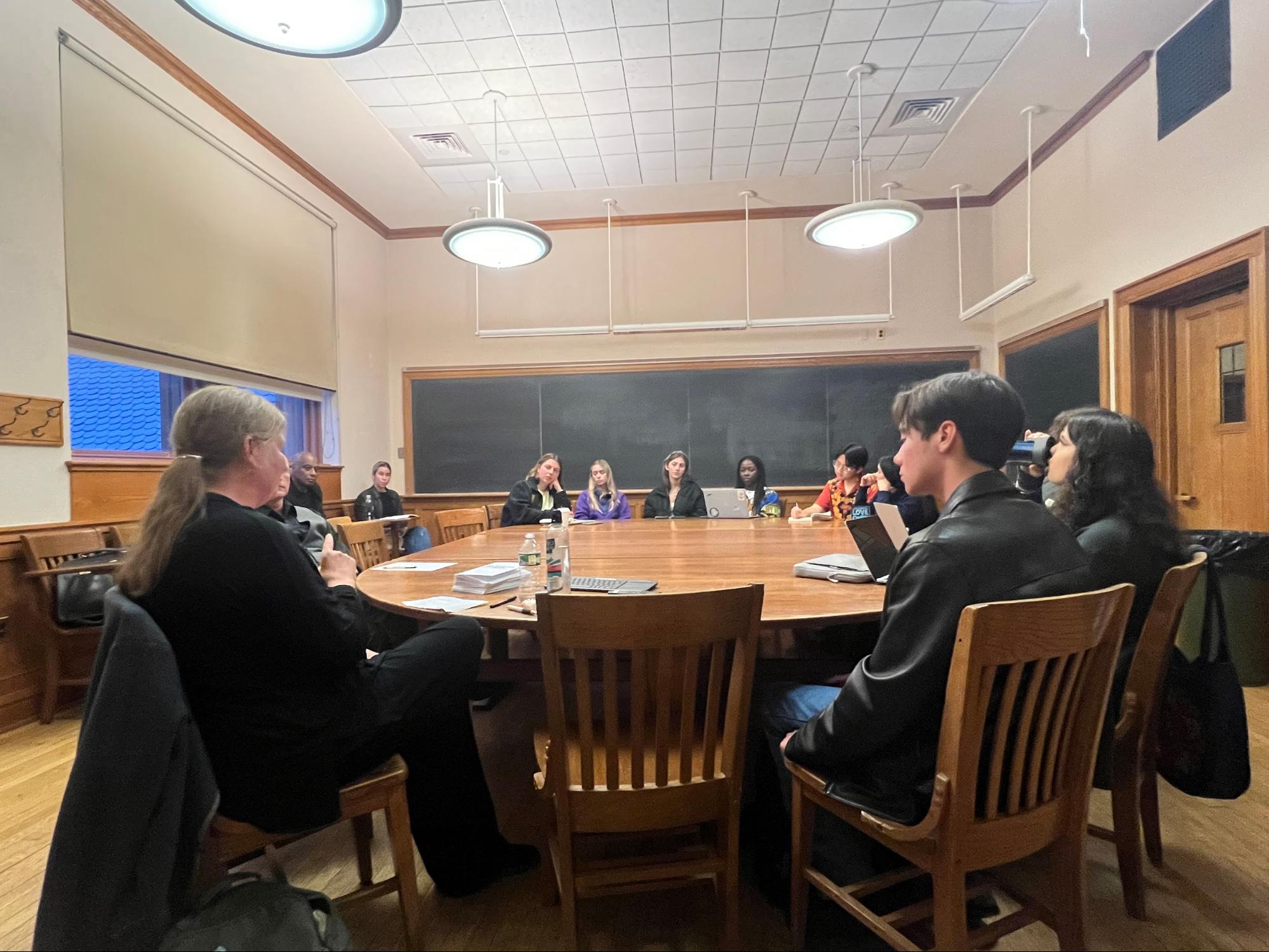 Editor Ann Kjellberg ’84 visits Yale to speak about books in a digitized society