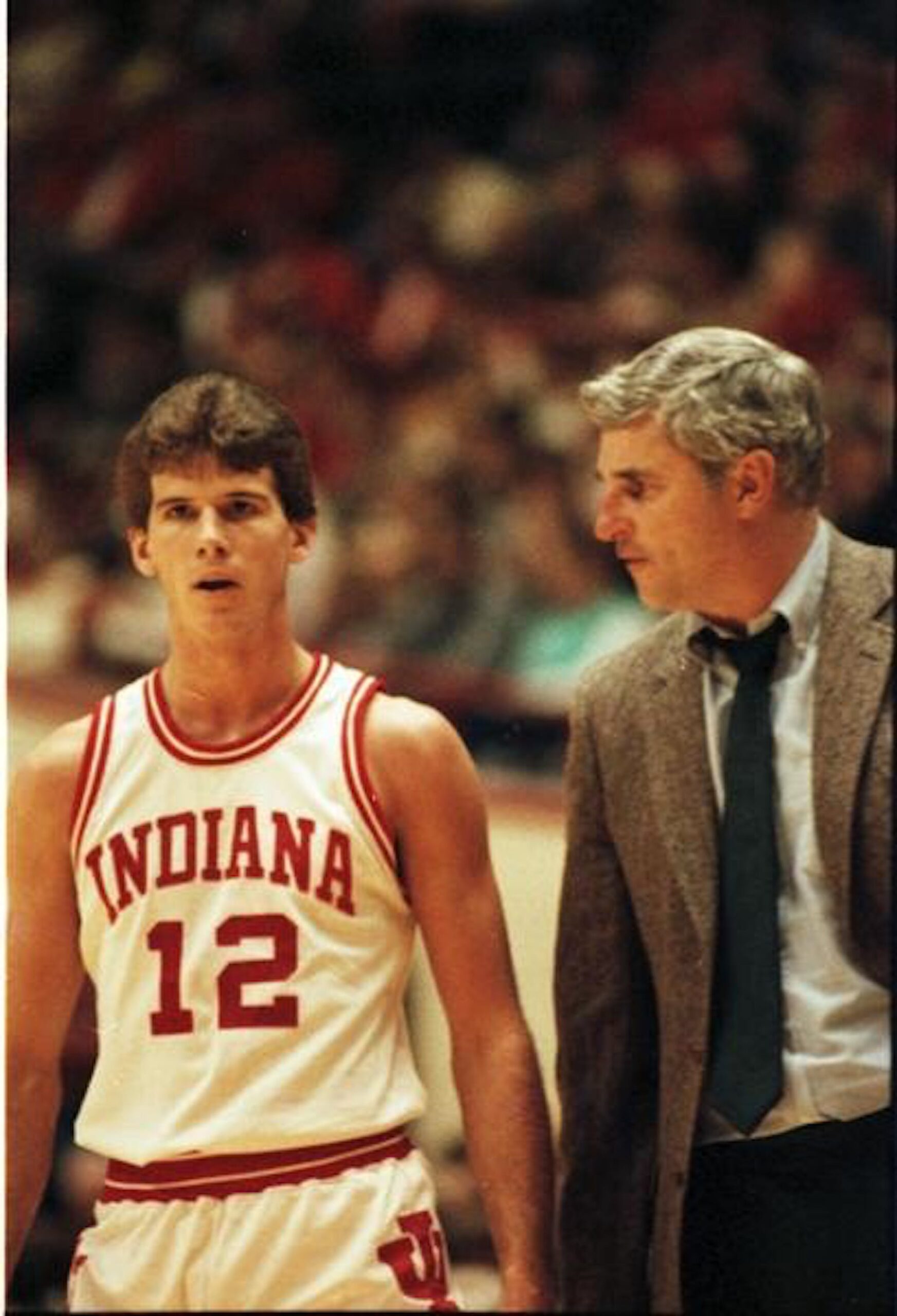 Bob Knight, Indiana basketball coaching legend and controversial figure, dies at 83