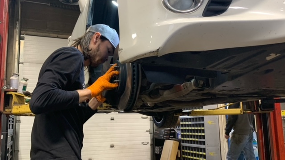 Question 4 could help car repair shops, but opponents worry it won’t