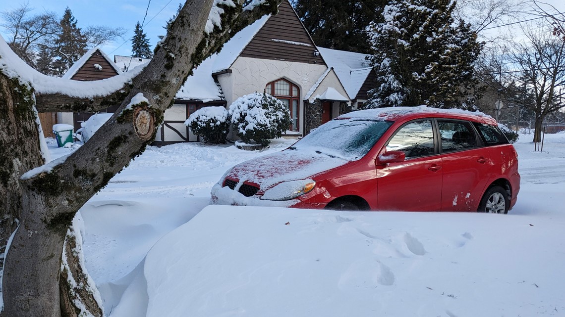 Know a front skid from a rear skid? Here’s what to do while driving in winter weather