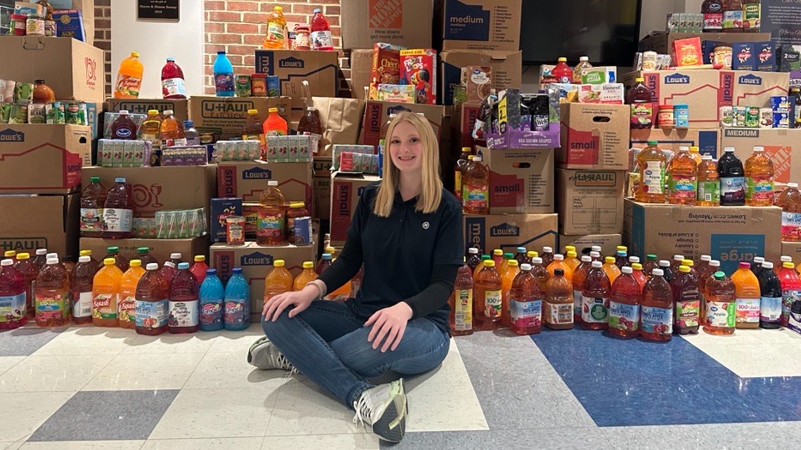 Students collect more than 3,000 food items for Thanksgiving food drive