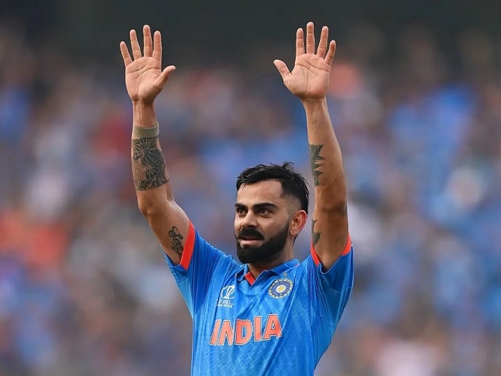 Virat Kohli: अनुष्का को फ्लाइंग किस और सचिन को सिर झुकाकर सम्मान, देखें शतकों के अर्धशतक पर क्या बोले कोहली