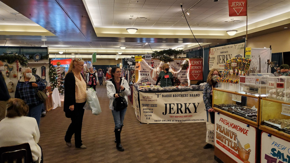 December 1-3, 2023   |   Douglas County Celebrates the 50th Annual Christmas Craft Fair