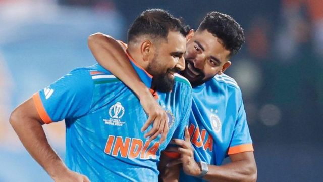 मोहम्मद शमी, सिराज और बुमराह क्या भारत के बेस्ट पेस अटैक हैं?