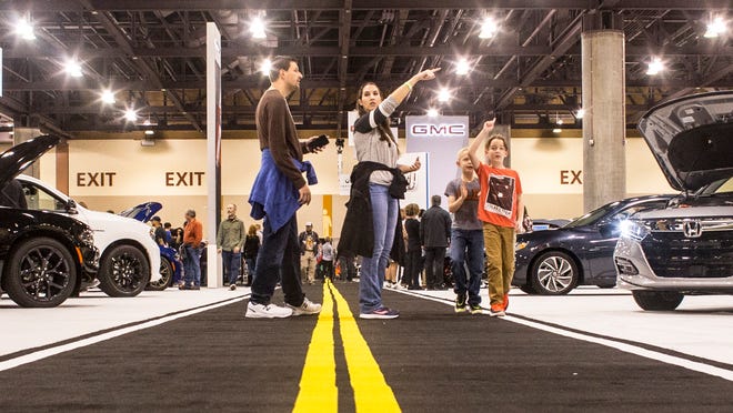 Huge Phoenix auto show is canceled. What we know about the Thanksgiving tradition