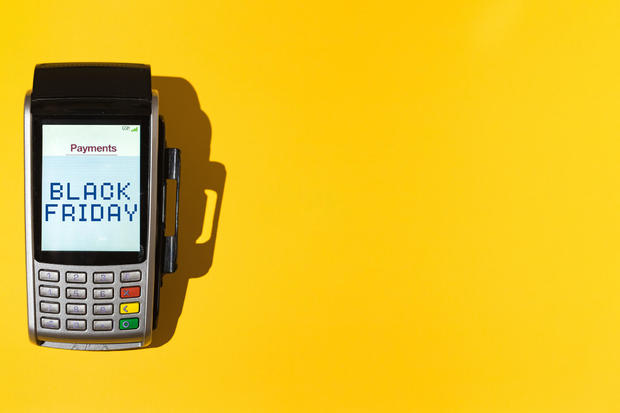 4 smart financial moves to make this Black Friday