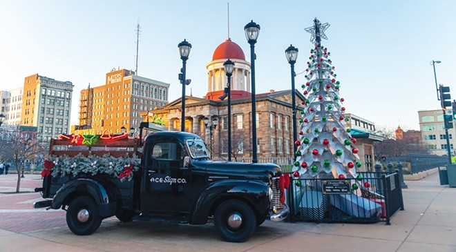 Downtown holiday happenings