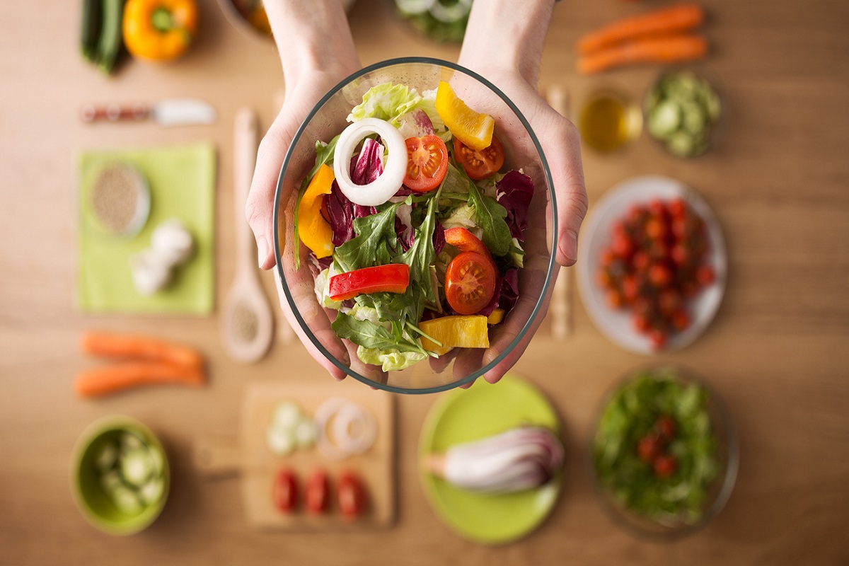 8 healthy eating hacks for busy professionals