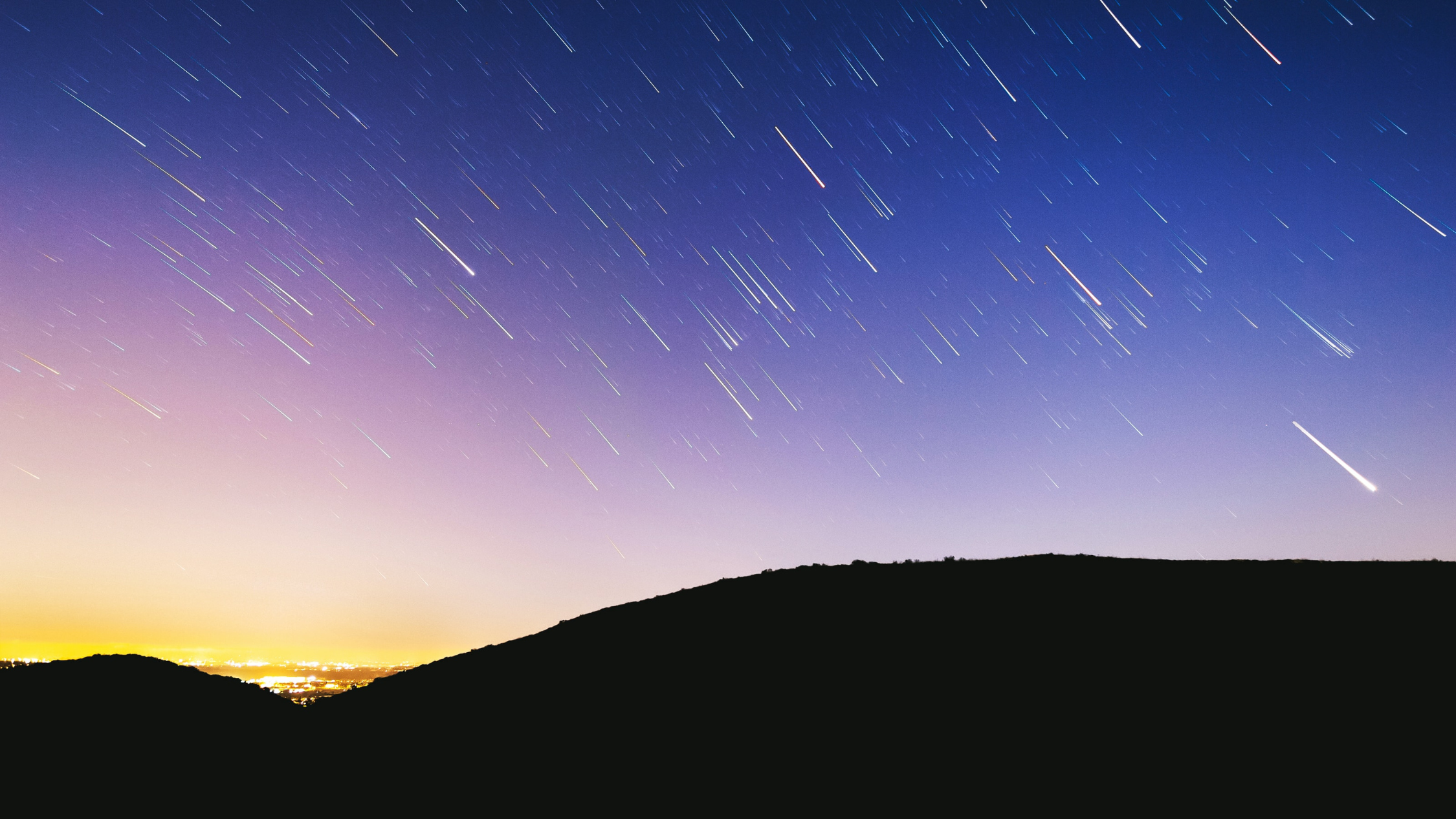 Catch the biggest meteor shower of the year this December with an astronomer