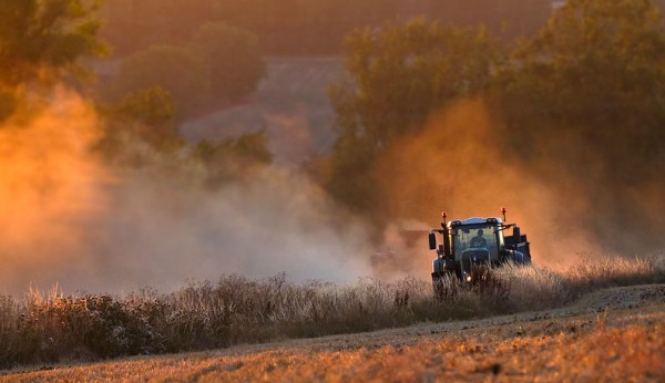 USDA selects University of Illinois team to study spring dust storms over Midwestern rural areas