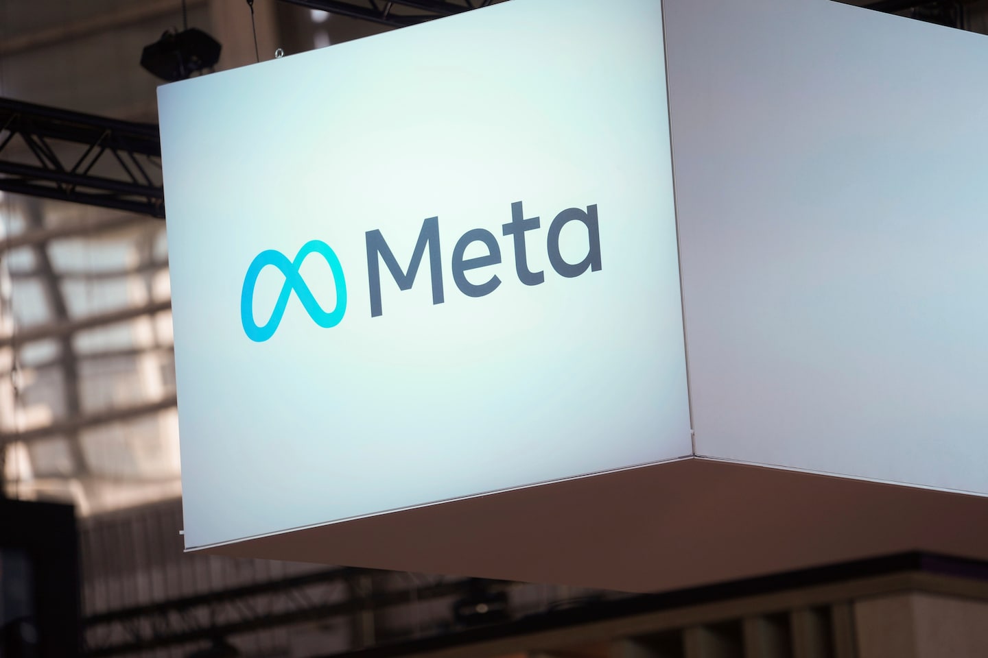 Meta will require campaigns to disclose use of AI in political ads