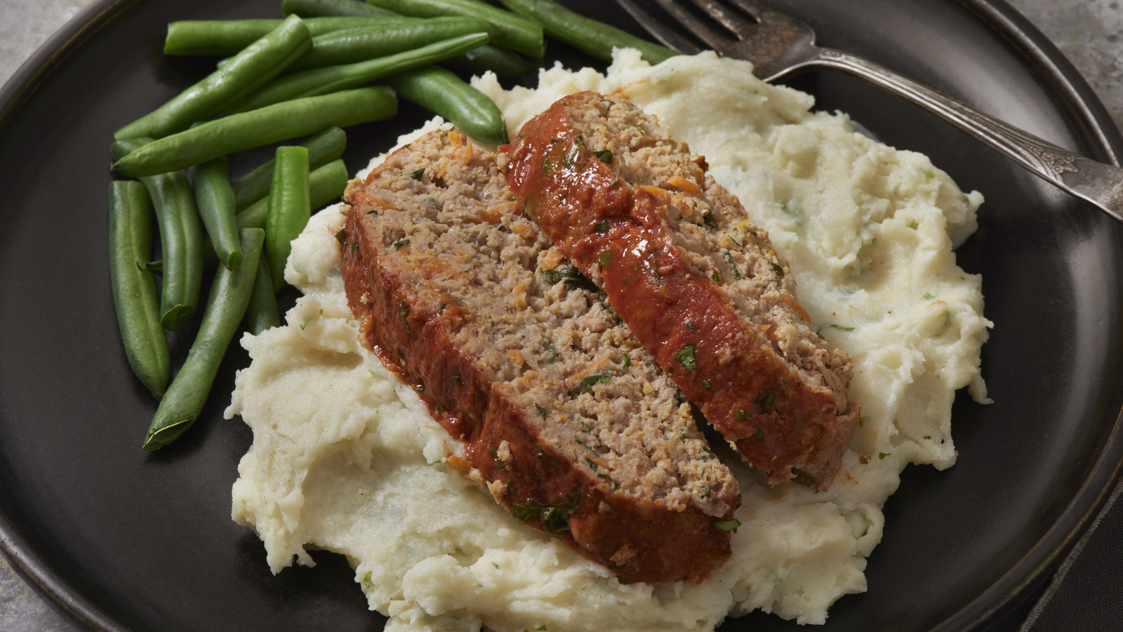 If You’ve Never Cooked Meatloaf In A Cast Iron Pan, You’re Missing Out