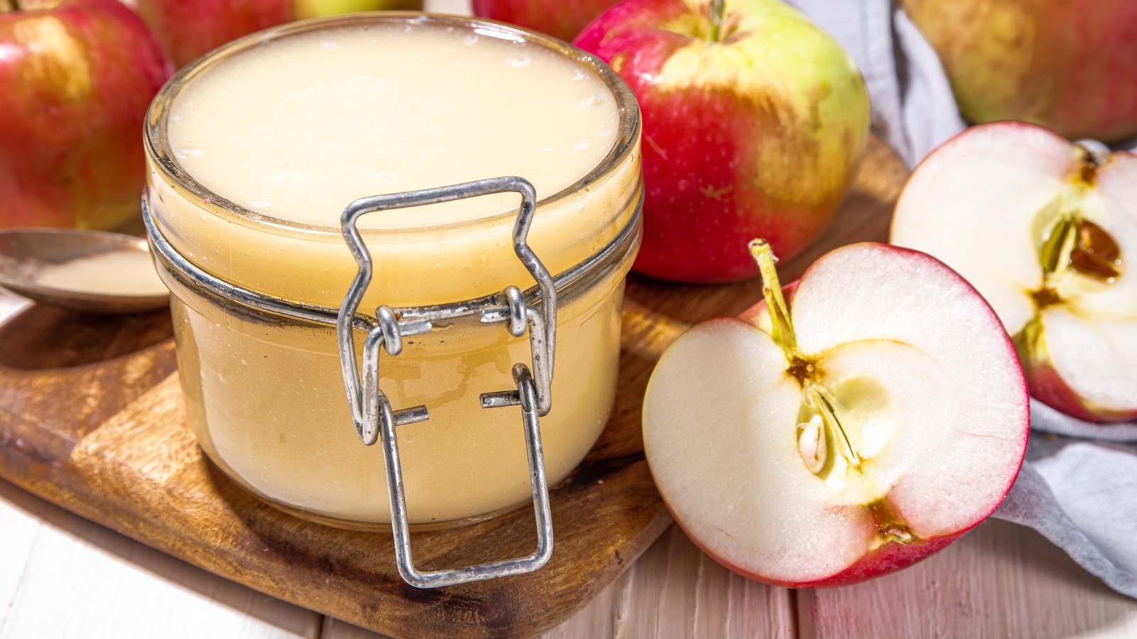 12 Tips You Need For Making Applesauce