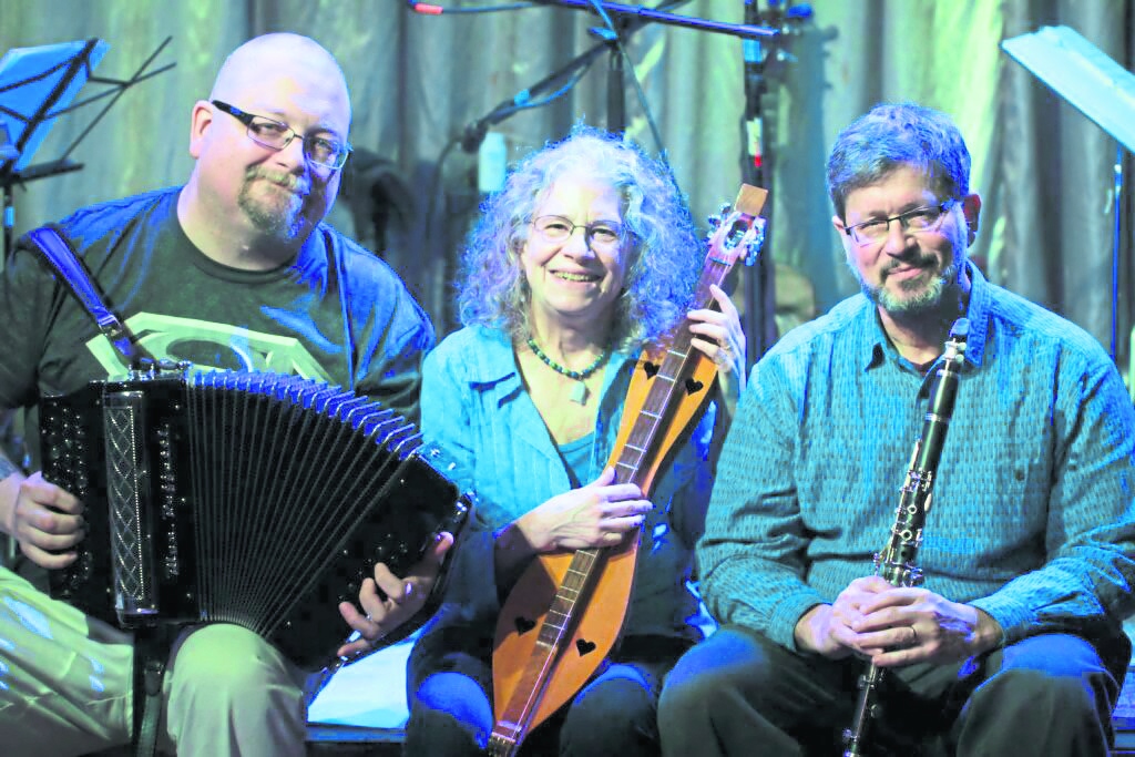 Le Bon Truc brings French folk dance music to Oasis of Music