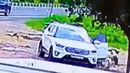 Aligarh News: चचेरे भाई की शादी में एटा गए अलीगढ़ के युवक की कार चोरी, रिपोर्ट दर्ज, खंगाले जा रहे सीसीटीवी