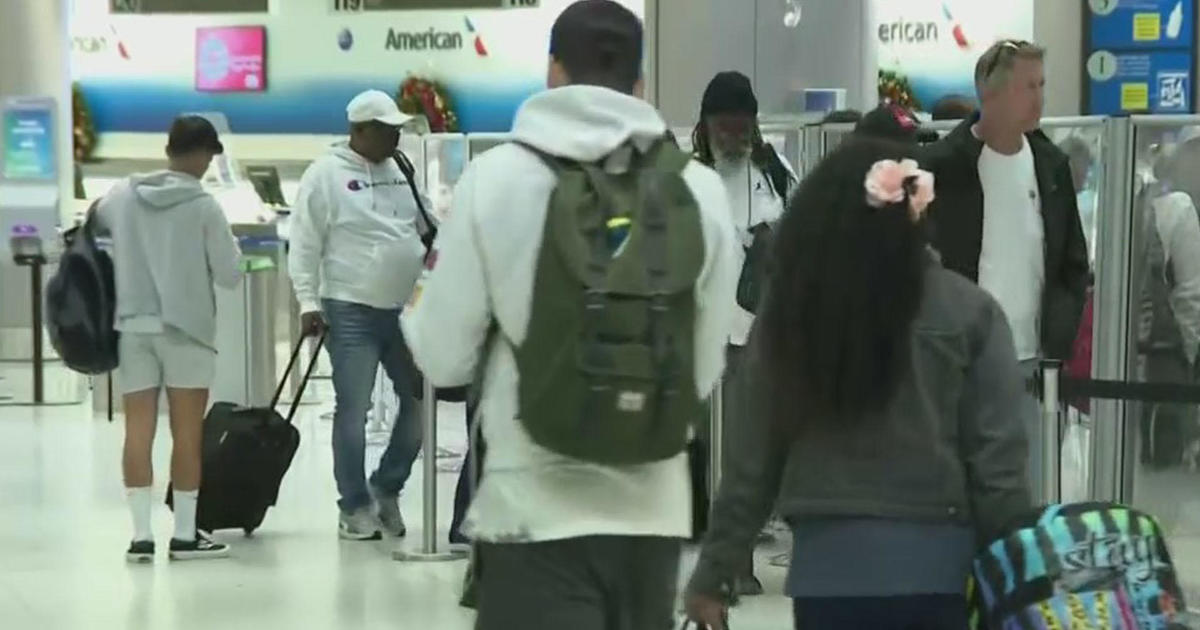 Heavy Thanksgiving travel expected at South Florida airports ahead of Thanksgiving