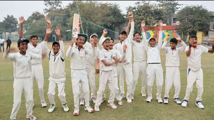 Cricket: बाइक में पेट्रोल डलवा लिया, झंडे भी तैयार हैं, जीतेगी इंडिया, मनेगा जश्न, राजबाड़ा पर होगा सेलिब्रेशन