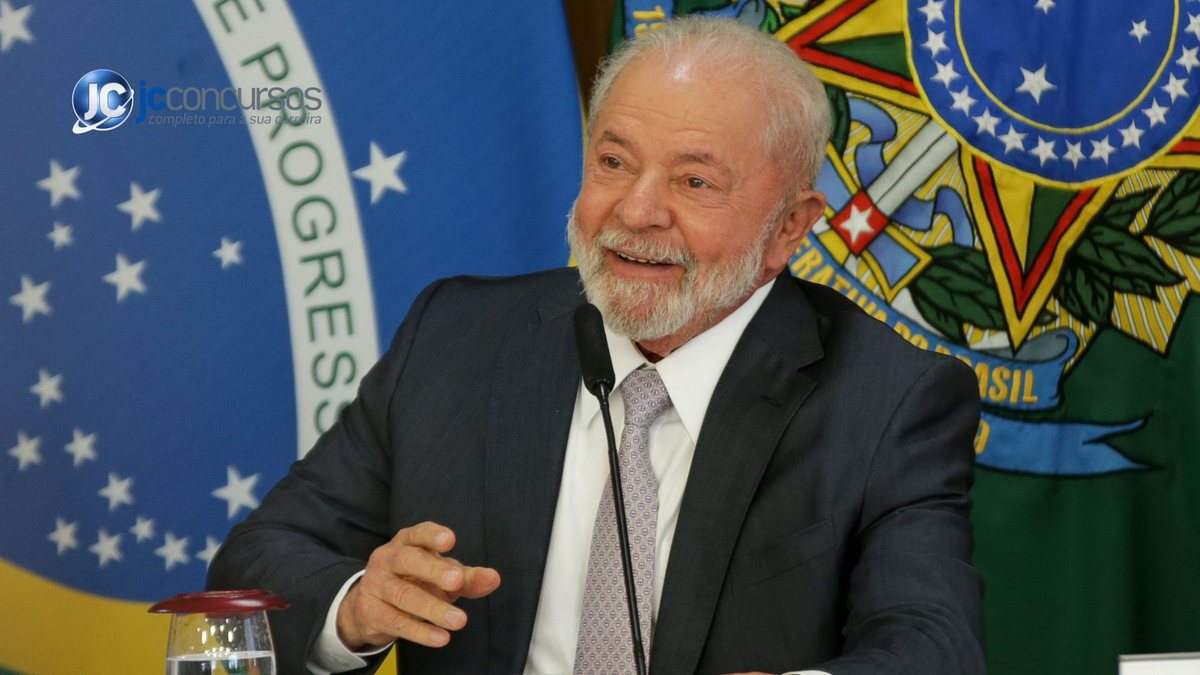 Lula assina decreto que reverte privatização de empresa pública de tecnologia