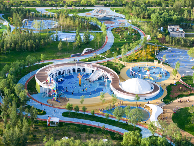 Ordos Smart Sports Park / PLAT ASIA