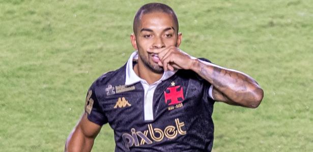 Vasco bate Botafogo, sai do buraco e Brasileirão fica mais aberto que nunca