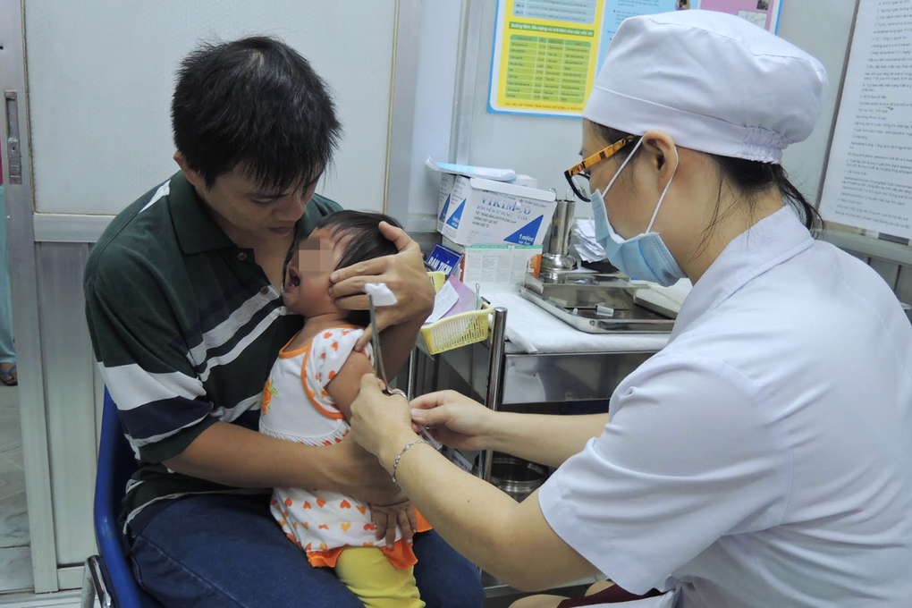 TPHCM không còn 4 loại vaccine, nhiều loại khác sắp cạn kiệt