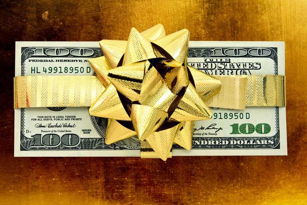 5 Financial Skills to Help Navigate the Holiday Season