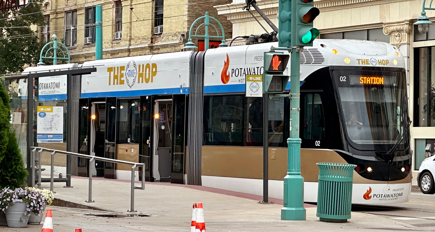 “Holidays on The Hop” returns to Milwaukee’s streetcar, featuring live music, giveaways, decorations and more