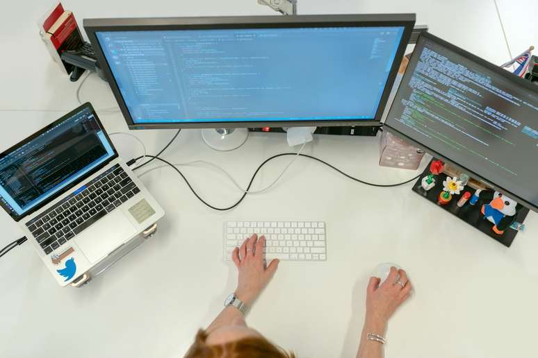 Estagiário de tecnologia foi um dos mais buscados pelas empresas em 2023, aponta levantamento