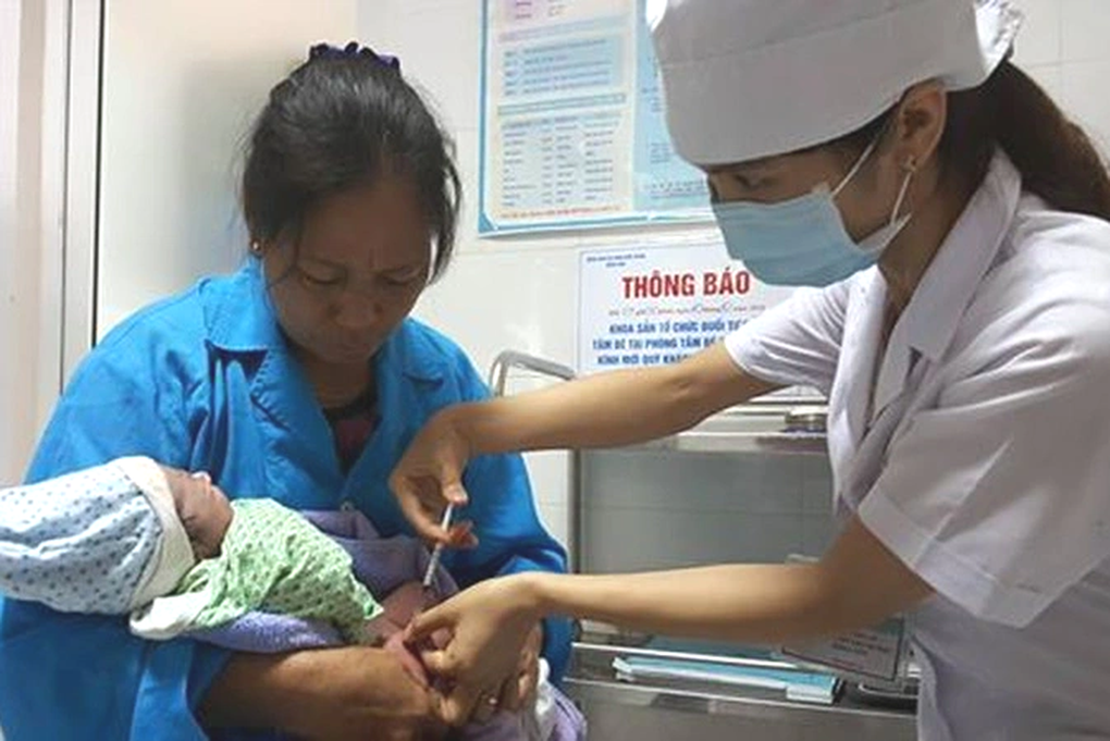 Hà Nội, TPHCM đều thiếu nhiều vaccine trong tiêm chủng mở rộng