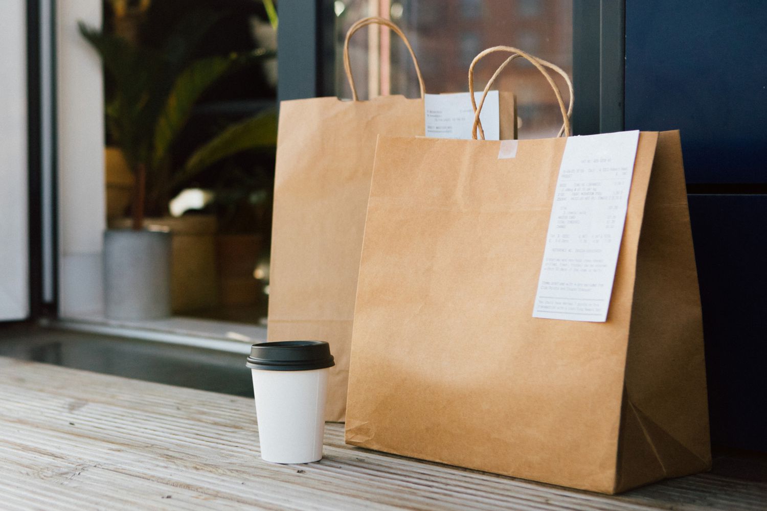 You Could Wait Longer for Food If You Don’t Tip Your DoorDash Driver