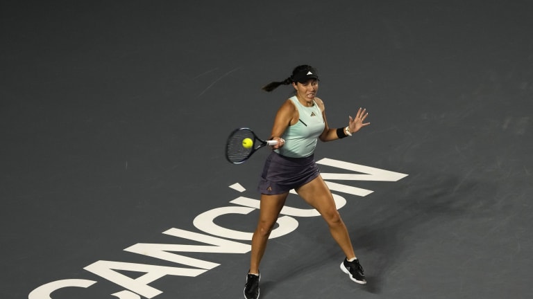 Jessica Pegula beats Coco Gauff at the WTA Finals to reach the title match