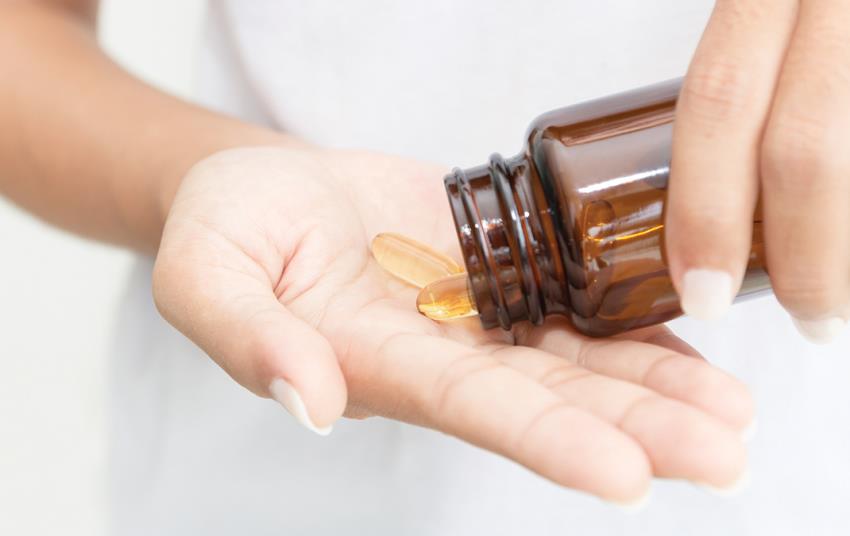 Neurologists Share Their Views on the Benefits and Drawbacks of Vitamins and Supplements