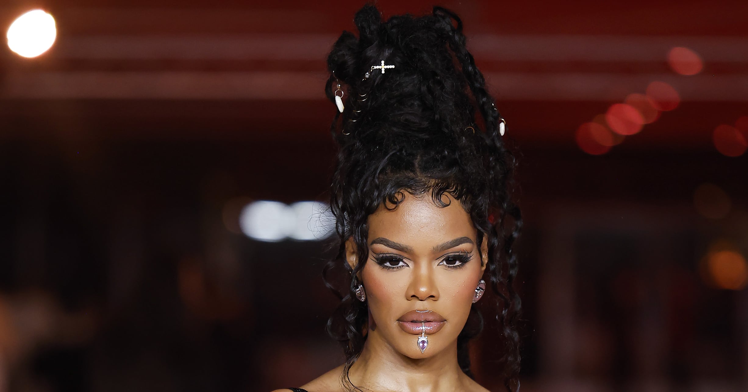 Hollywood Is Loving the Hair Accessories Trend