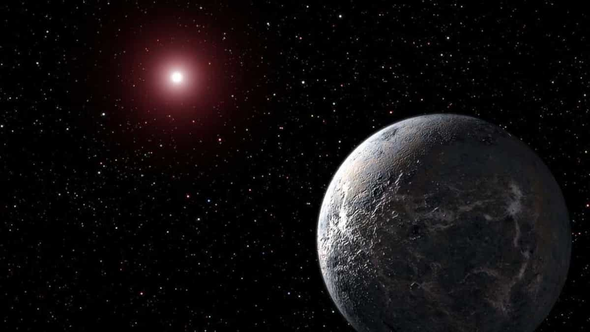 Astronomers discover massive exoplanet which ‘should not’ have existed