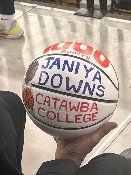 College basketball: Catawba sweeps Lions in SAC doubleheader