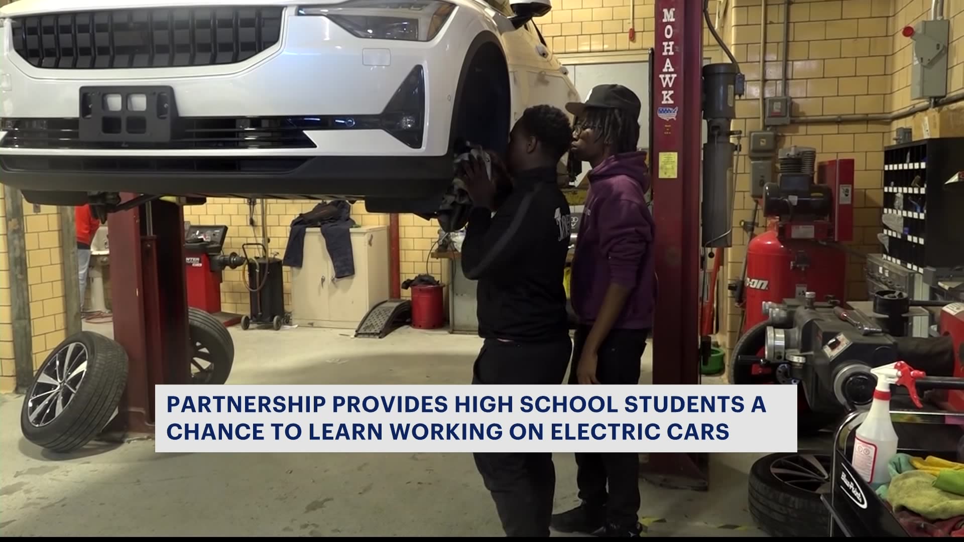 New partnership helps teach high school students how to fix, maintain electric cars