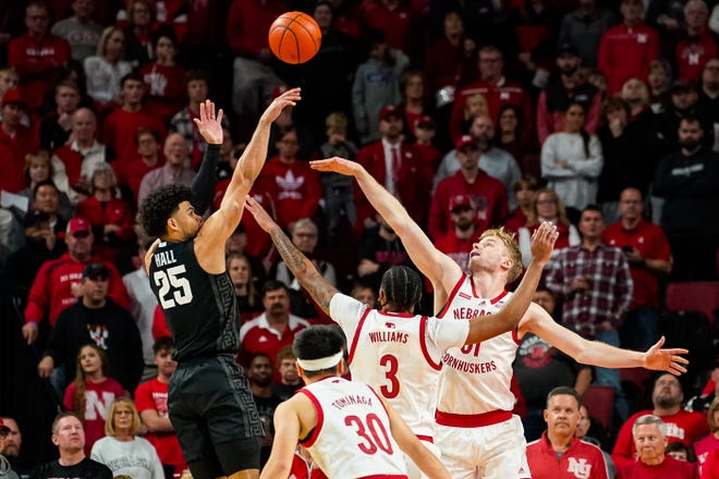 Couch: 3 quick takes on Michigan State’s 77-70 loss at Nebraska