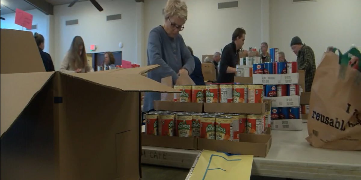 Beaverton church bags 5 tons of food for local homeless teens